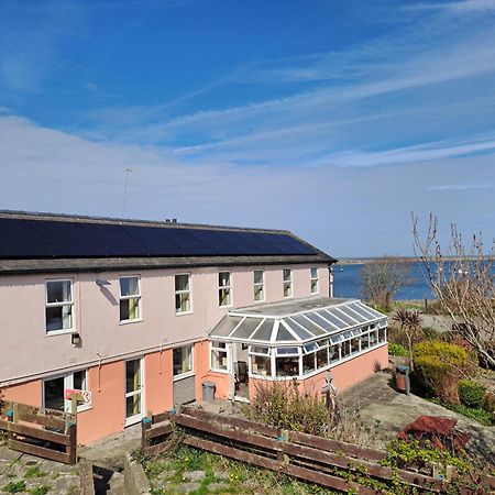 Boathouse Hotel Holyhead Buitenkant foto