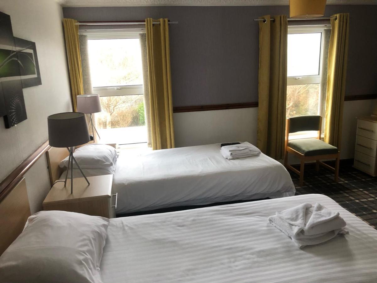Boathouse Hotel Holyhead Buitenkant foto