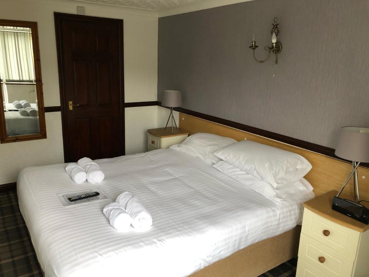 Boathouse Hotel Holyhead Buitenkant foto