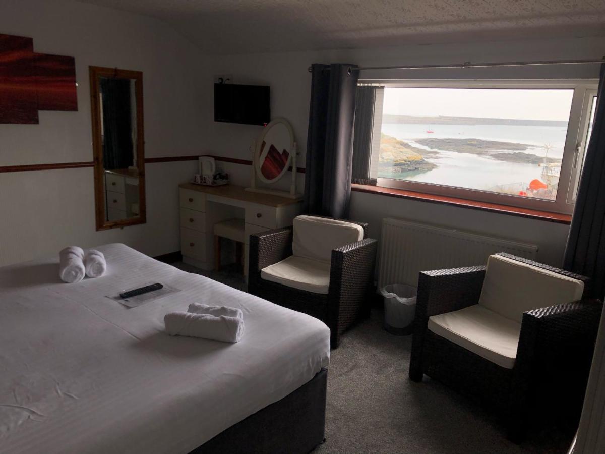 Boathouse Hotel Holyhead Buitenkant foto