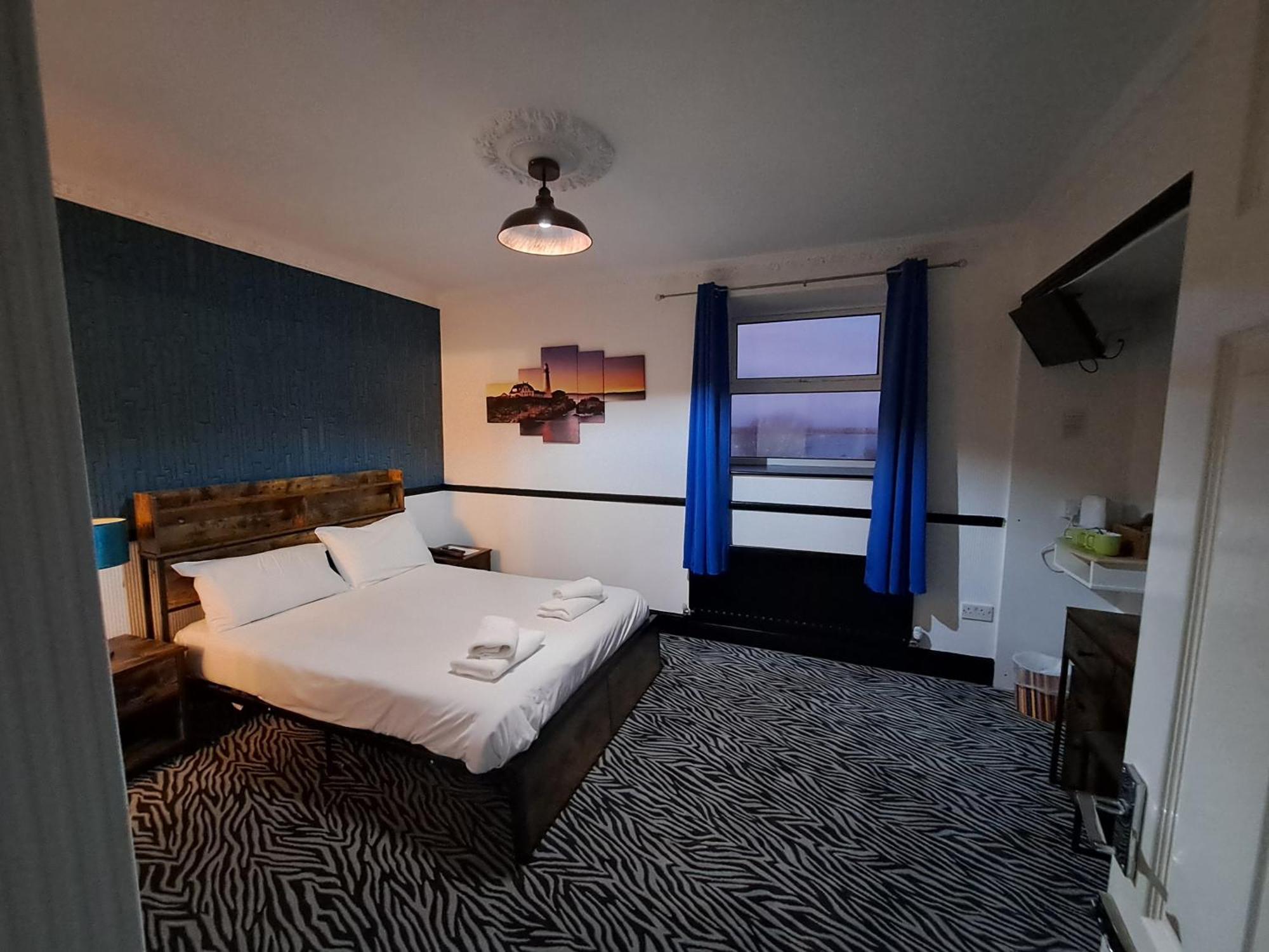 Boathouse Hotel Holyhead Buitenkant foto